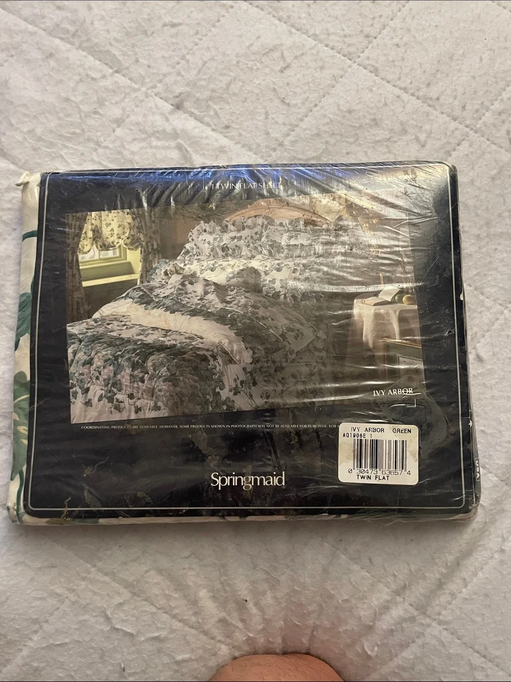 Springmaid 180 Percale No-Iron Flat Sheet in Green Floral